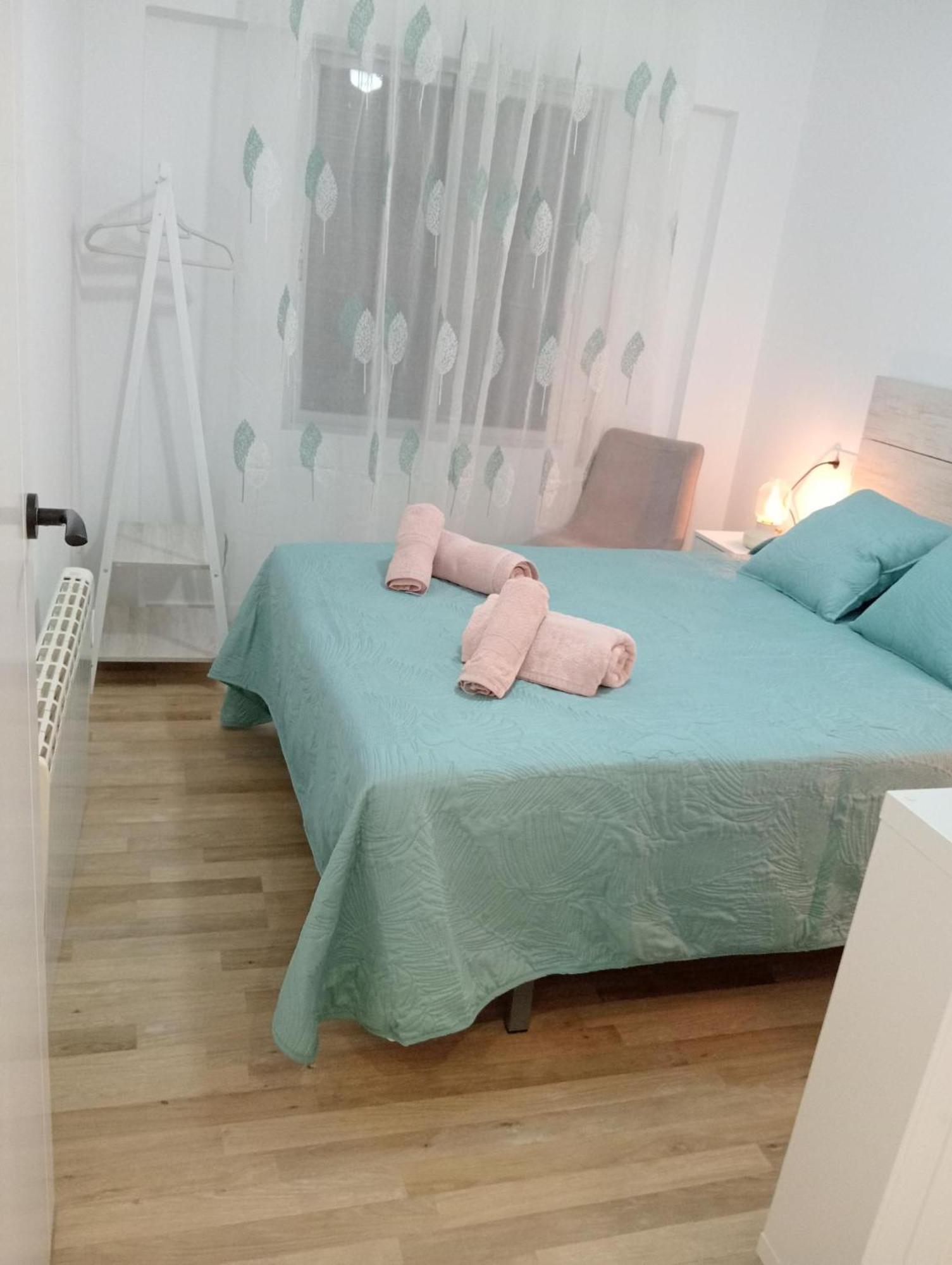 Y Emoción: Céntrico Con Wi-fi Cerca De La Catedral Apartament Còrdova