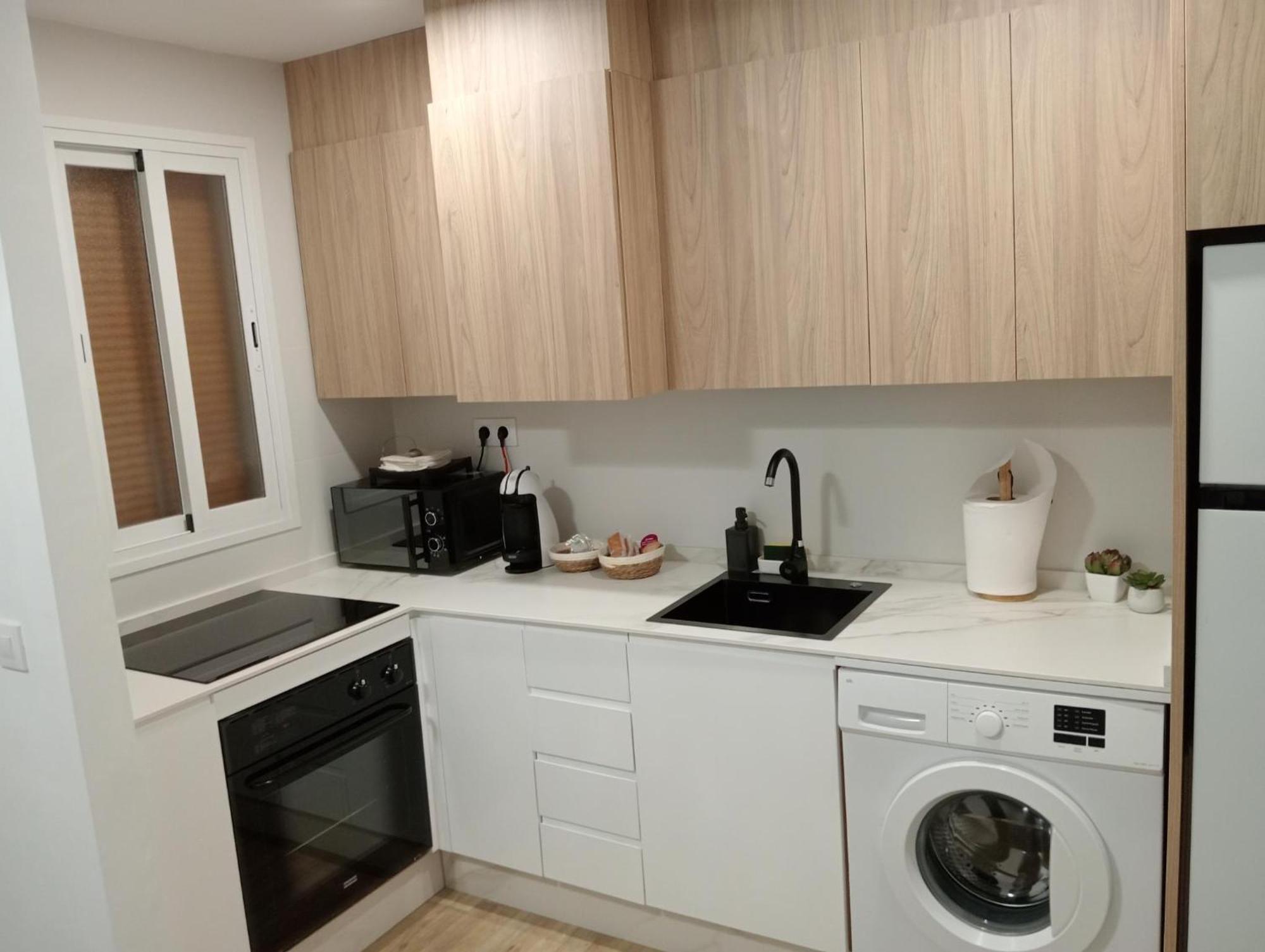 Y Emoción: Céntrico Con Wi-fi Cerca De La Catedral Apartament Còrdova