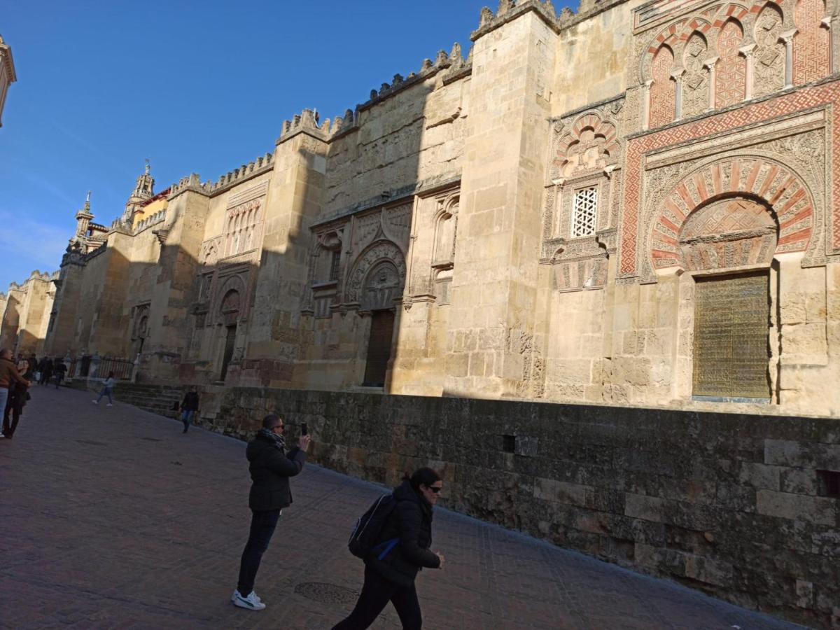 Y Emoción: Céntrico Con Wi-fi Cerca De La Catedral *